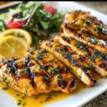 Hähnchen in Honig-Dijon-Marinade auf einem Grillrost