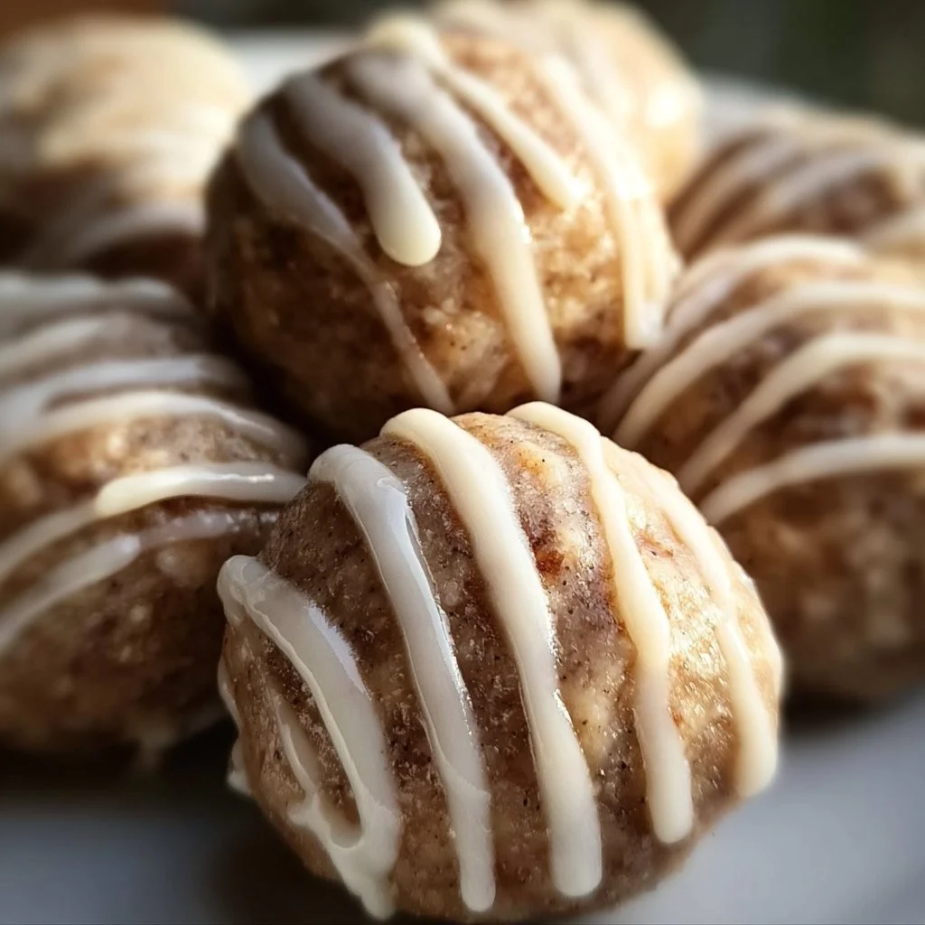 Gesunde Zimt Protein Kugeln aus natürlichen Zutaten