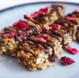 Leckere Low Carb Müsliriegel als gesunder Snack
